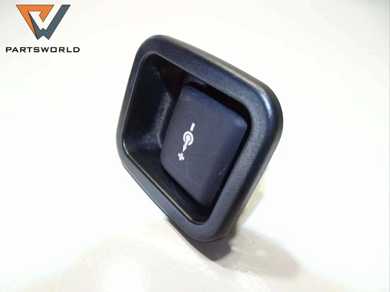 Адаптер 12v за BMW 3-series (E91) 2.0 d 163 hp (E91) (combi)