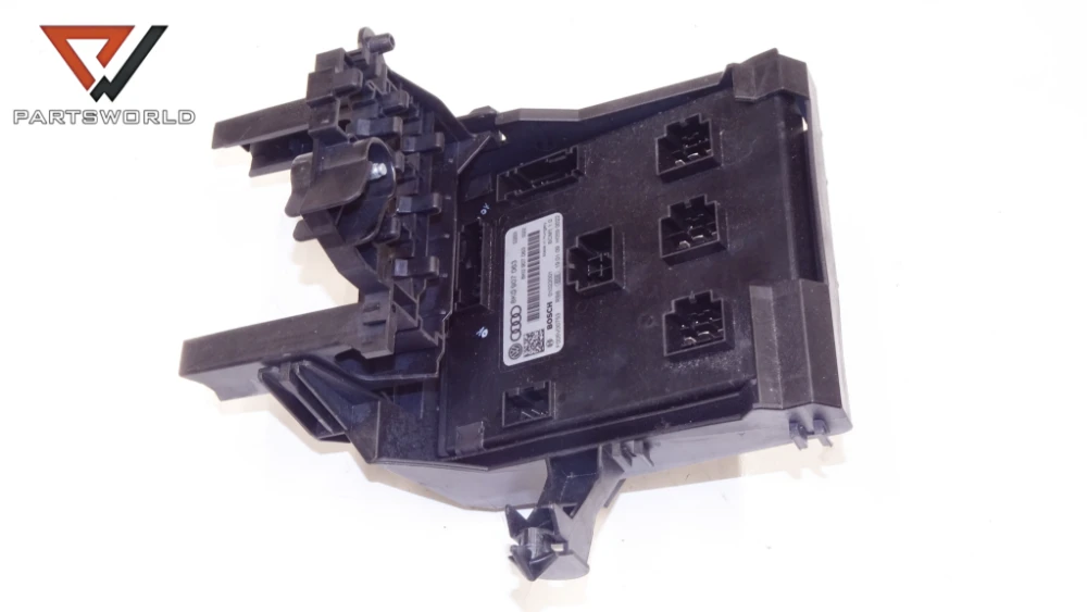 bcm модул 8k0907063 за audi a4 (b8 8k) 2.0 tdi 143 hp (avant)