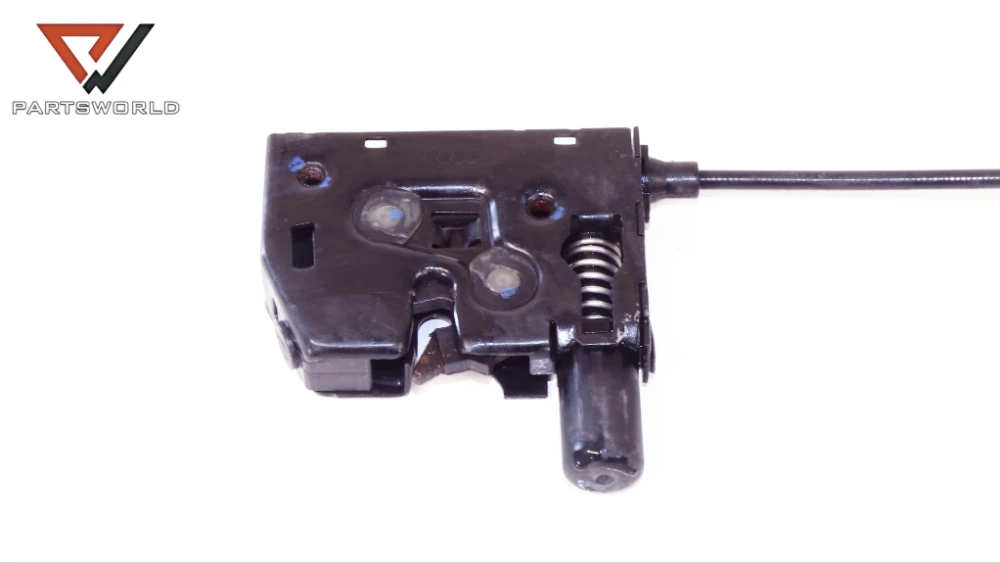 Брава преден капак дясна за audi a7 3.0 tdi 245 hp (c7) (sportback) Брава преден капак дясна за audi a7 3.0 tdi 245 hp (c7) (sportback)