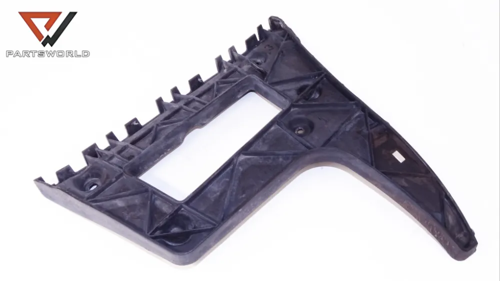 Държач задна броня десен за Audi A5 Sportback (8ta) 3.0 Tdi 239 Hp (sportback)