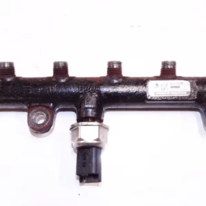 Горивна рейка 9654726280 за peugeot 407 sw 1.6 hdi 136hp sportwagon