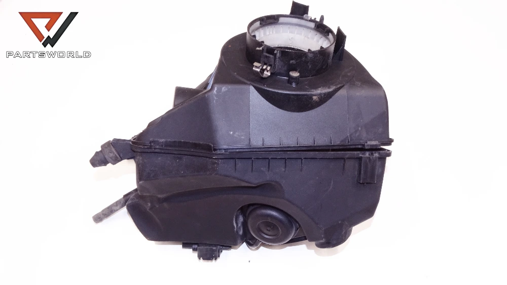 Кутия за въздушен филтър за audi a6 (4f,c6) quattro 3.0 tdi 224 hp (combi) Кутия за въздушен филтър за audi a6 (4f,c6) quattro 3.0 tdi 224 hp (combi)