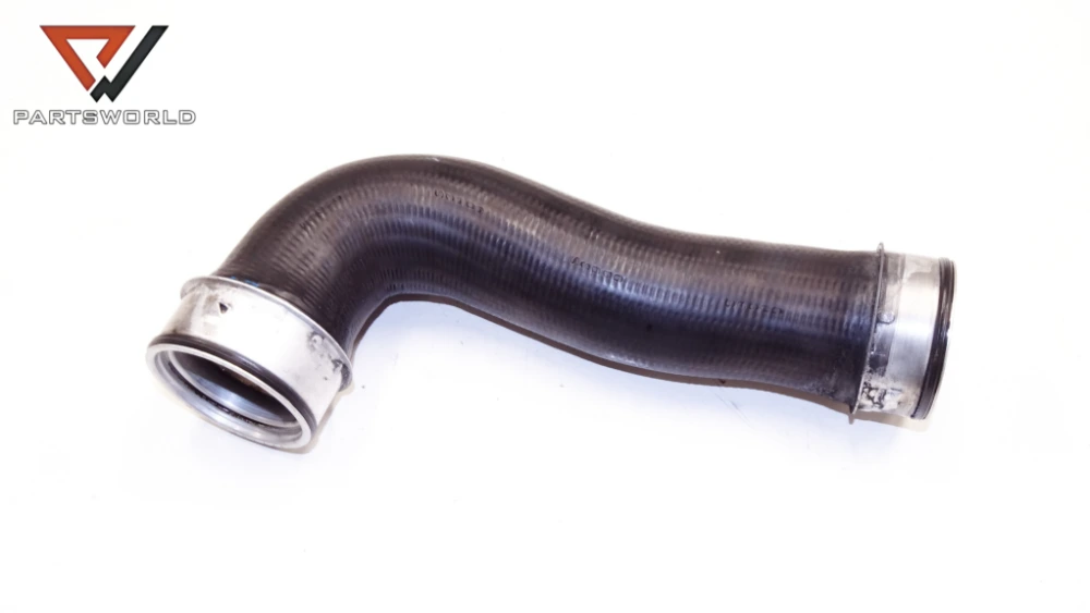 Маркуч турбо 1k0145834g за vw touran 1.9 tdi 105 hp avq (minivan)