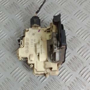 Брава врата VW Passat B6 2006г.(предна дясна)