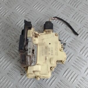  Брава врата VW Passat B6 2006г.(задна лява)