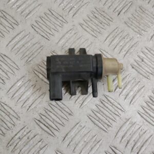 Вакуум клапан VW Passat B6 2.0TDI 140hp 2006г. 1K0906627A EB