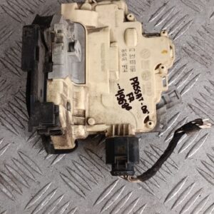 Брава врата VW Passat B6 2006г.(предна дясна) 3C1837016A  EB