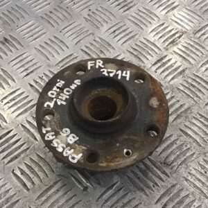 Предна дясна главина VW Passat B6,2.0TDI,140кс.,2006г.