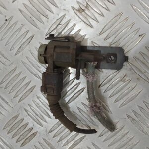 Вакуум клапан VW Passat B6 1.9TDI 105кс. 2006г.