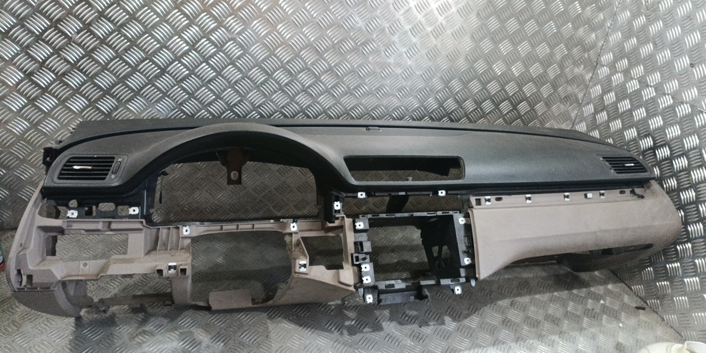 Табло VW Passat B6 2006г.