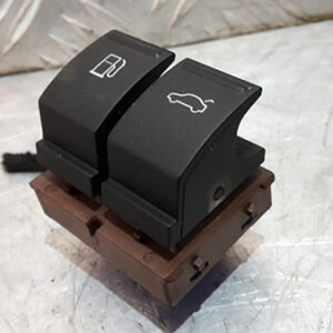 Бутони за VW Passat B6, 2007г. 3C0959903 EB