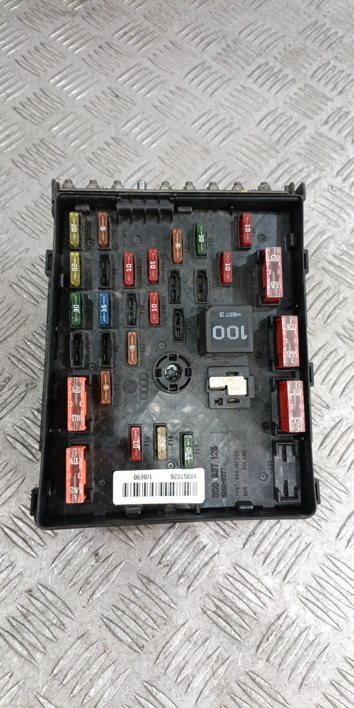 Бушонно табло VW Passat B6 2005г.