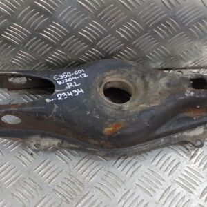 Носач Mercedes C350 CDI W204 2012г.(заден ляв)