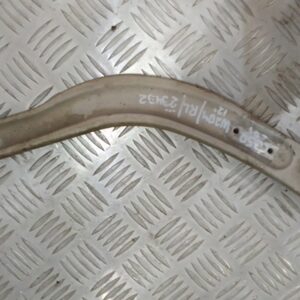 Носач Mercedes C350 CDI W204 2012г.(заден ляв)