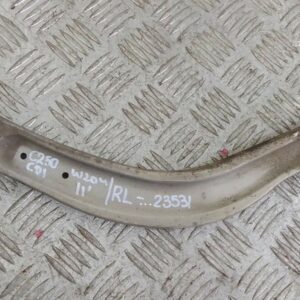 Носач Mercedes C250 CDI W204 2011г.(заден ляв)