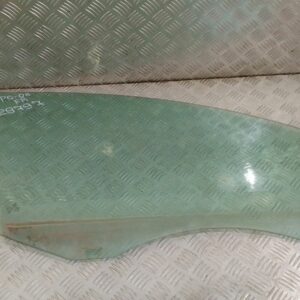 Странично стъкло VW Passat B6 2006г.(предно дясно)