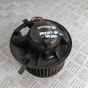 Вентилатор парно VW Passat B6 2005г.