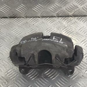 Преден ляв спирачен апарат VW Passat B6,1.9TDI,2006г.