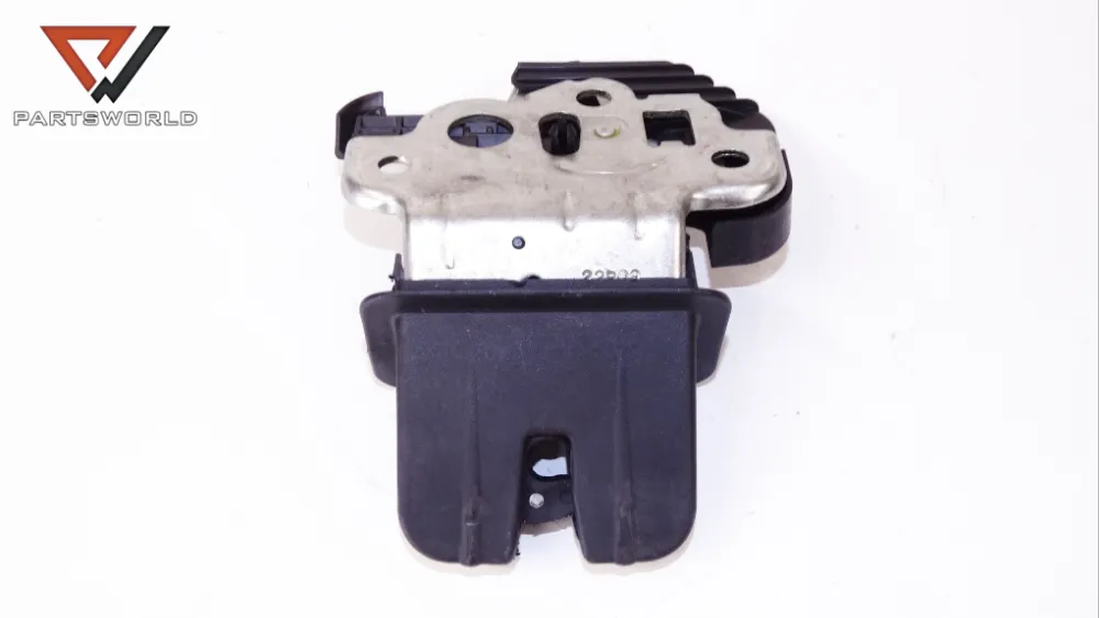 Брава заден капак за Audi A5 Sportback (8ta) 3.0 Tdi 239 Hp (sportback) Брава заден капак за Audi A5 Sportback (8ta) 3.0 Tdi 239 Hp (sportback)