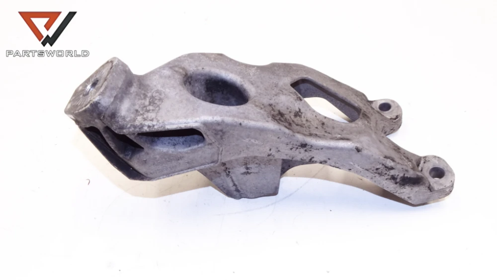 Конзола тампон двигател за audi a4 (b8 8k) 2.0 tdi 143 hp (avant)