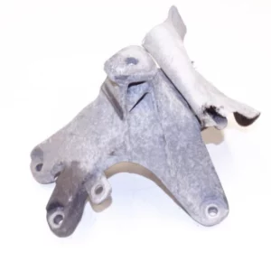 Конзола тампон двигател  за audi a4 (b8 8k) 2.0 tdi 143 hp (avant)