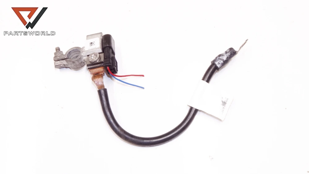 Минусова клема А2045420818 за mercedes-benz c-class (w204) c 180 1.8 kompressor 156 hp (sedan) Минусова клема А2045420818 за mercedes-benz c-class (w204) c 180 1.8 kompressor 156 hp (sedan)