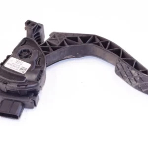 Педал газ 8k1721523 за audi a4 (b8 8k) 2.0 tdi 143 hp (avant)