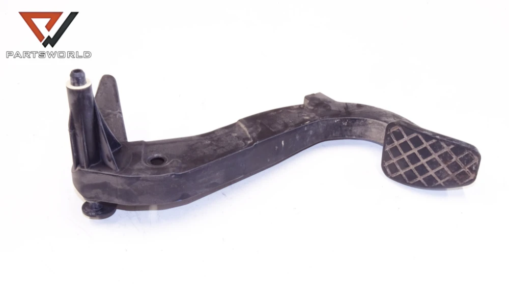 Педал съединител 8k1721316a за audi a4 (b8 8k) 2.0 tdi 143 hp (avant) Педал съединител 8k1721316a за audi a4 (b8 8k) 2.0 tdi 143 hp (avant)