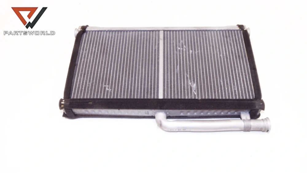 Радиатор парно за audi a6 (4f,c6) quattro 3.0 tdi 224 hp (sedan) Радиатор парно за audi a6 (4f,c6) quattro 3.0 tdi 224 hp (sedan)