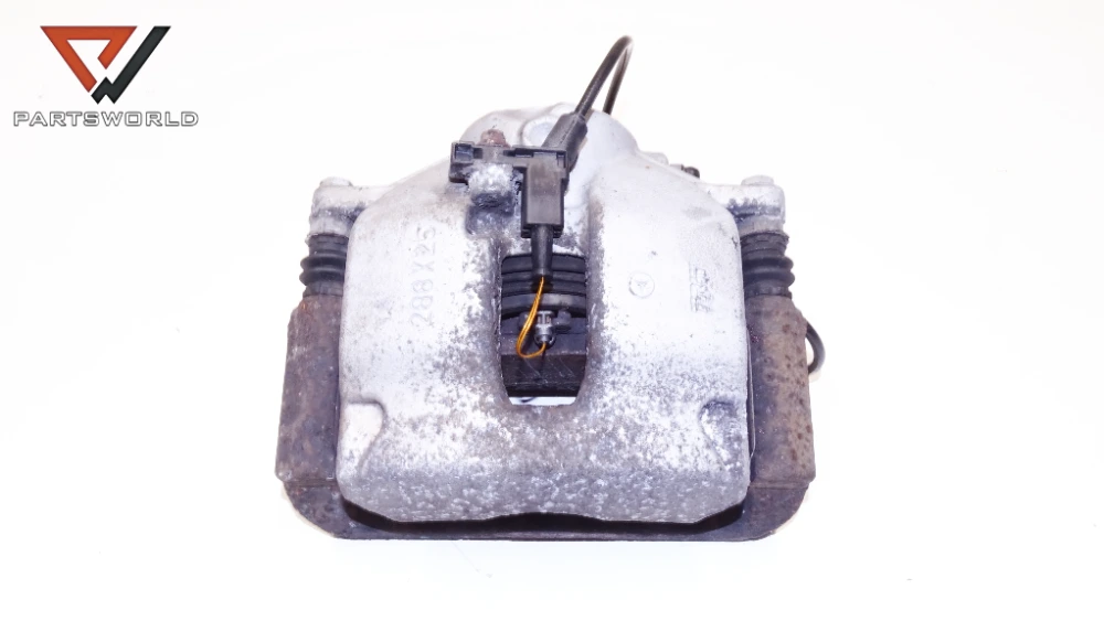 Спирачен апарат преден ляв за mercedes-benz c-class (w204) c 180 1.8 kompressor 156 hp (sedan) Спирачен апарат преден ляв за mercedes-benz c-class (w204) c 180 1.8 kompressor 156 hp (sedan)