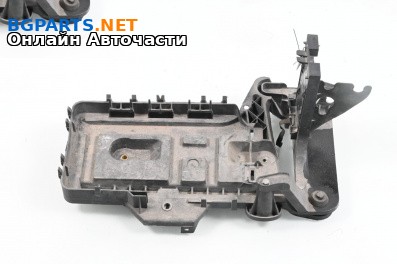 Стойка акумулатор за Volkswagen Passat VI Sedan B7 (08.2010 - 12.2014), 4+1 вр., седан