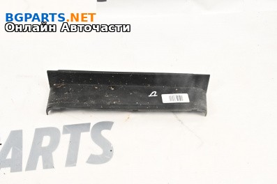 Интериорна пластмаса за Volkswagen Caddy III (03.2004 - 05.2015), 4+1 вр., миниван, позиция: дясна